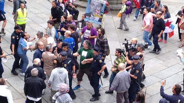 Las protestas contra los recortes y la visita de Merkel se saldan con varios heridos