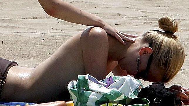 Diez propuestas para mantener el bronceado y evitar pelarse tras el verano