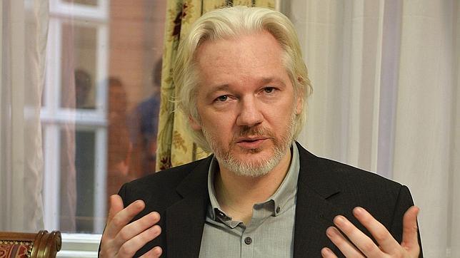¿Por qué Ecuador ayuda a Assange?