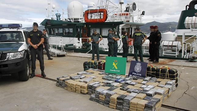 Interceptado un velero en el Atlántico con 800 kilos de cocaína