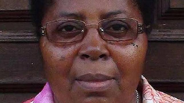 La religiosa Juliana Bonoha recibe el alta tras 21 días en aislamiento por ébola