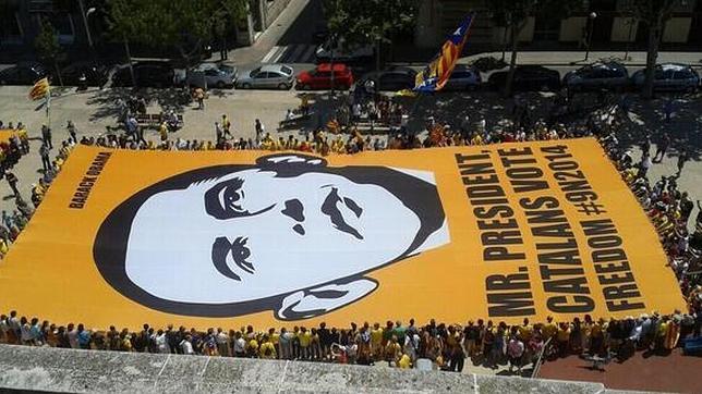 El fracaso internacional de los murales gigantes de la Asamblea Nacional Catalana
