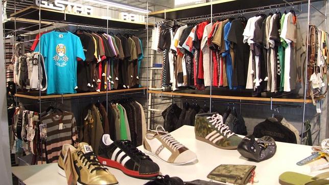 Algunos de los artículos que pueden ver en el interior de la tienda