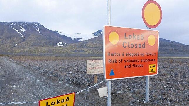 Islandia rebaja la alerta del volcán Bardarbunga pero mantiene límites en el espacio aéreo
