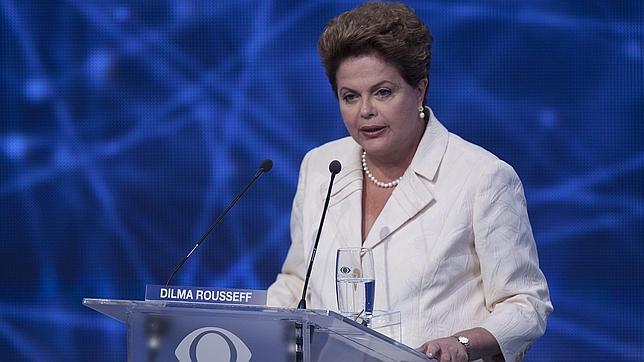 Dilma Rousseff asegura que la entrada en recesión de Brasil es algo «momentáneo»