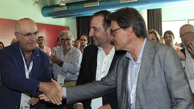 Mas afirma que convocará la consulta aunque el Gobierno la recurra