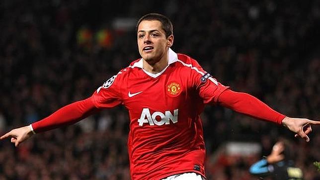 «Chicharito»: agilidad, desmarque y poca  técnica