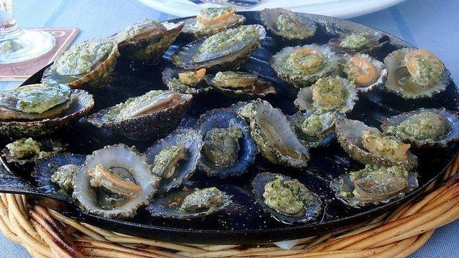 Unas sabrosísimas lapas, parte de la oferta de este lugar herreño