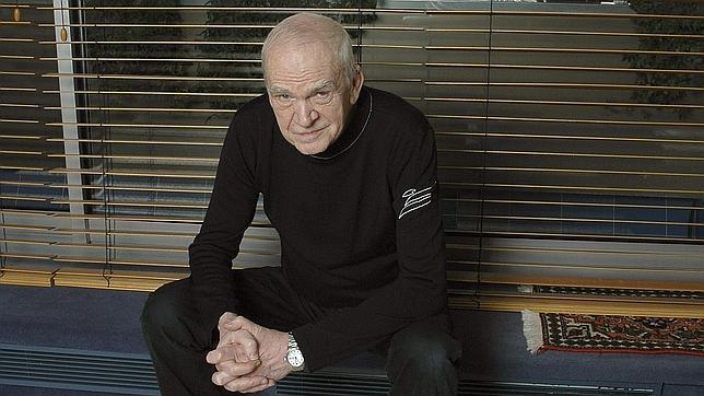 Adelanto de la nueva novela de Milan Kundera, «La fiesta de la insignificancia»