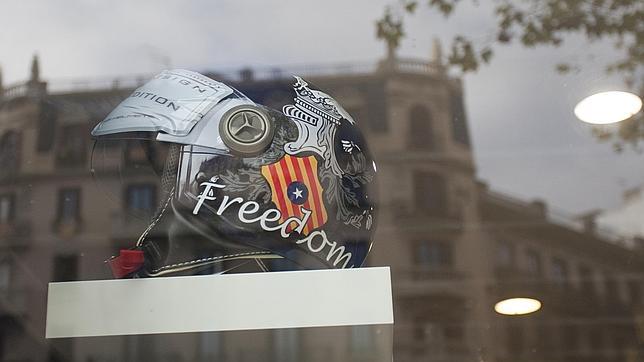 Secesionismo a todo gas gracias a este tipo de cascos de moto