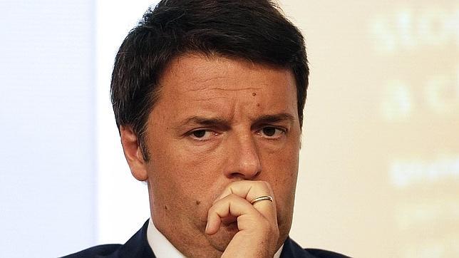 Italia mantendrá la congelación salarial a los funcionarios en 2015 «por falta de recursos»
