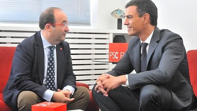 Pedro Sánchez se reúne con Iceta en la sede del PSC antes de verse con Mas