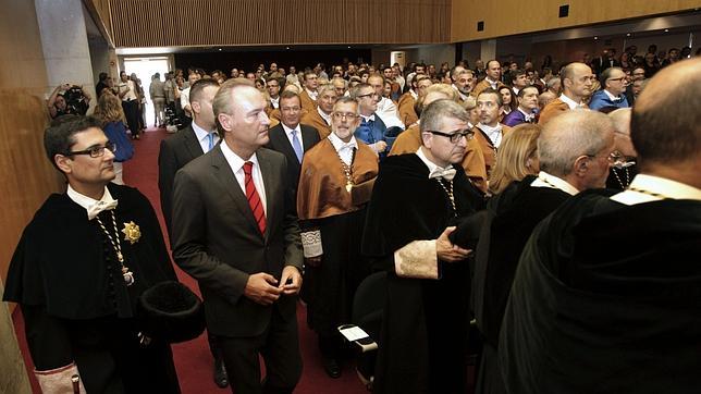 El Consell pone en marcha los préstamos-matrícula para universitarios