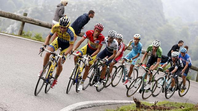 Vuelta abierta en la etapa reina