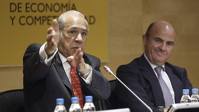 De Guindos recuerda a la OCDE que España ya ha aprobado muchas medidas
