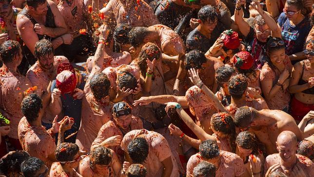 La denuncia por la privarización de la Tomatina vuelve al juzgado