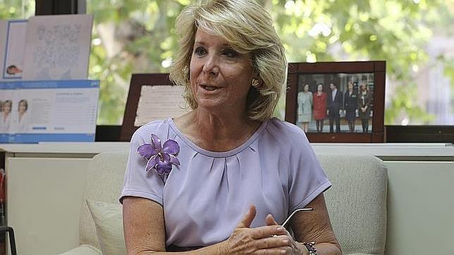 Aguirre: «El PP salió de las catacumbas con Aznar y Ana fue su gran apoyo»