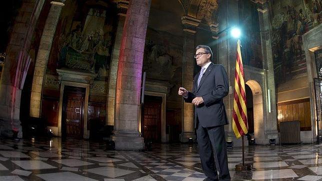 Mas se reafirma en consulta «para ser tratados como una nación en el mundo»