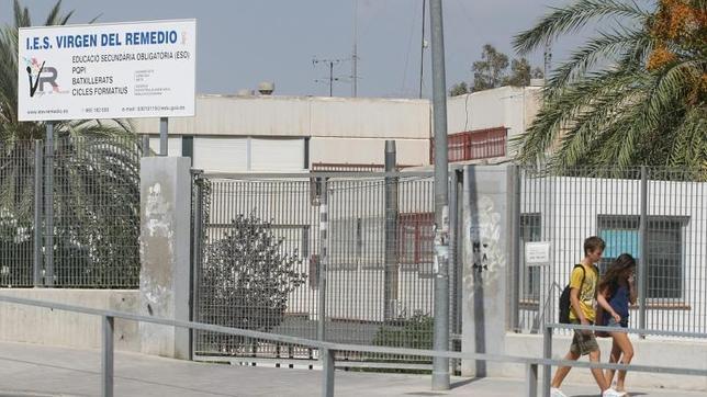 Un instituto de Alicante suspende las clases hasta el lunes por el calor