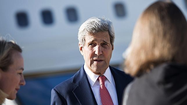 El secretario de Estado John Kerry visita por sorpresa Irak