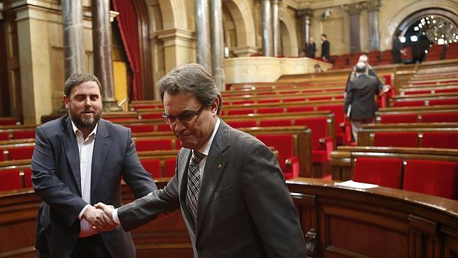 Un adelanto electoral llevaría a CIU a la debacle en favor de ERC