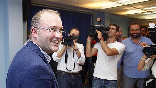 Tellado dice que la corrupción «es una cuestión individual de algunas personas»