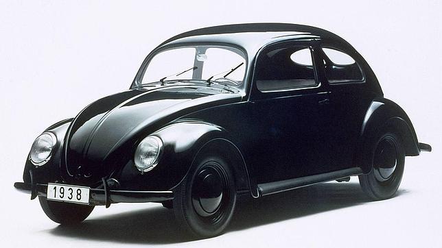 Vista del Beetle o «Escarabajo» original, nacido para motorizar al pueblo germano.