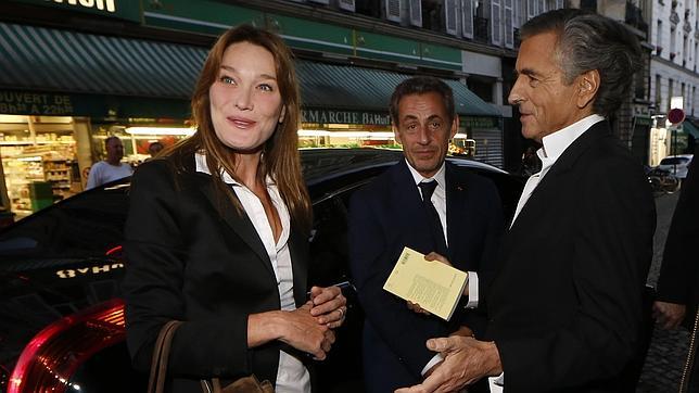 Carla Bruni, muy activa en el regreso de Sarkozy