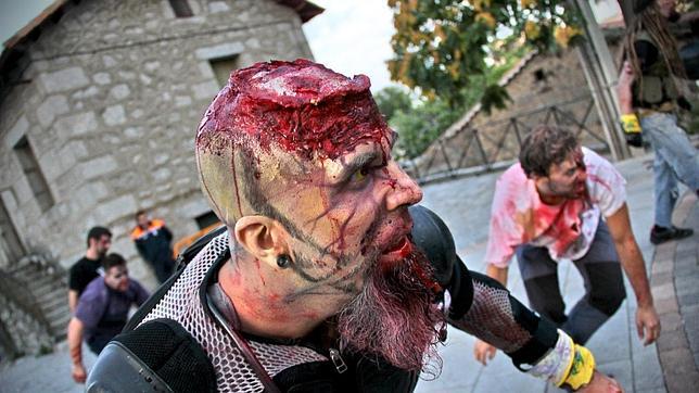 Supervivencia zombie en un pueblo real habitado de Valencia