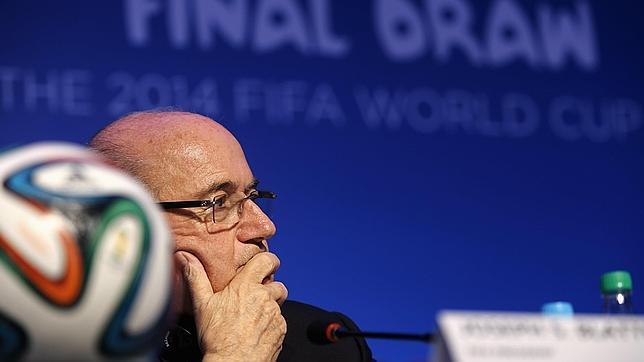 La FIFA obliga a sus miembros a devolver los relojes regalados