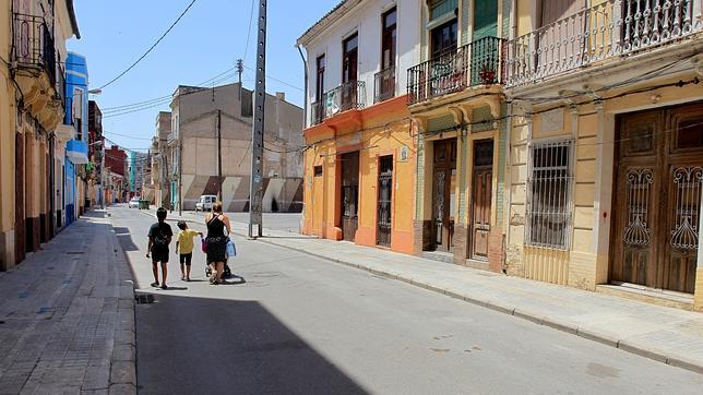 Los vecinos del Cabanyal registran 25.000 alegaciones al plan urbanístico