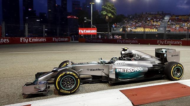 Solo Hamilton puede con Alonso en los segundos libres