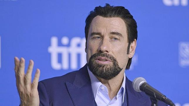 El piloto que se relacionó con John Travolta asegura que no quiere dinero
