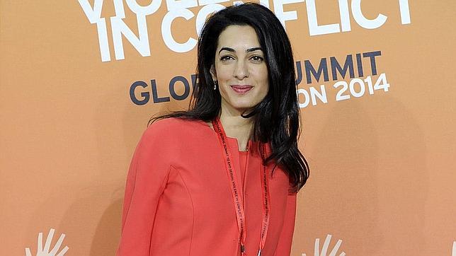 La abogada que conquistó al «zorro plateado» de Hollywood