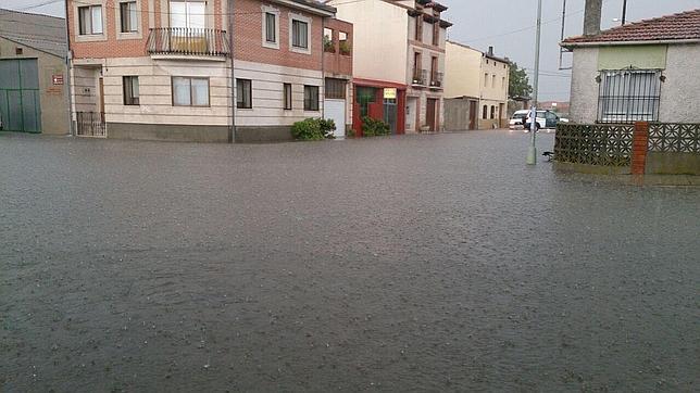 Las lluvias inundan Cuéllar