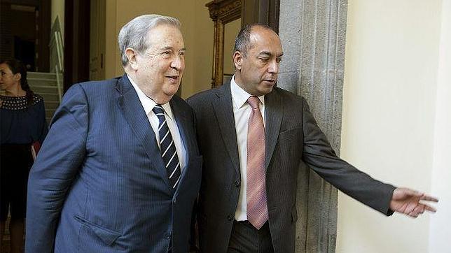 Saavedra insta a las instituciones canarias a que no olviden el alzheimer