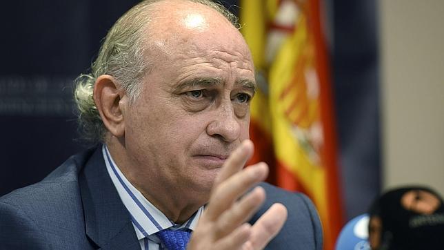 Fernández Díaz: «Sería profundamente injusto que le diéramos la espalda a Gallardón»