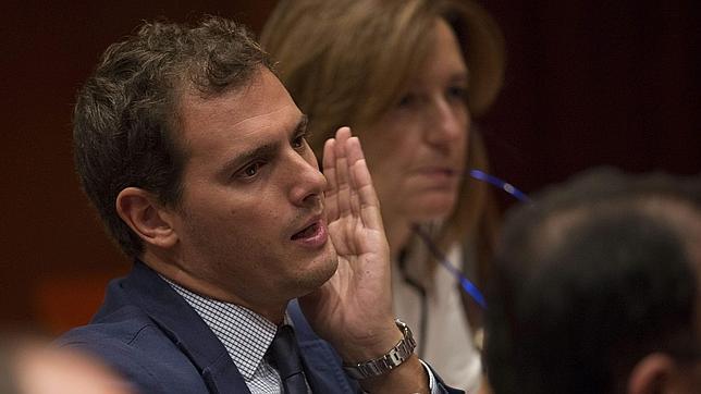 Pitos y flautas en el día más tenso del ex presidente