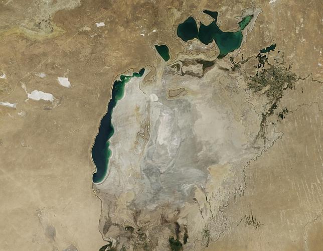 La cuenca oriental del Mar de Aral se seca por completo