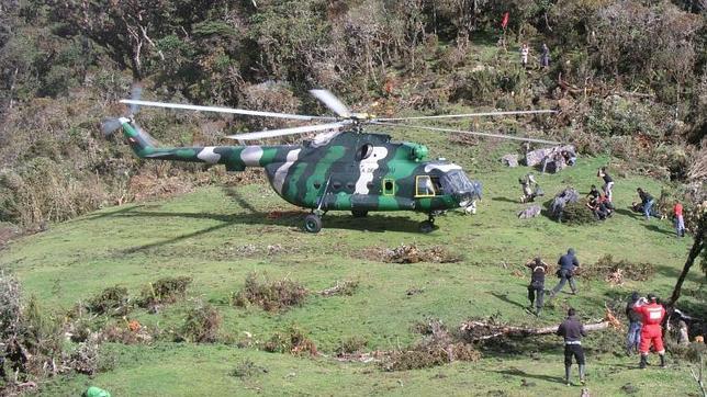 El espeleólogo español cumple una semana herido en la cueva de Perú