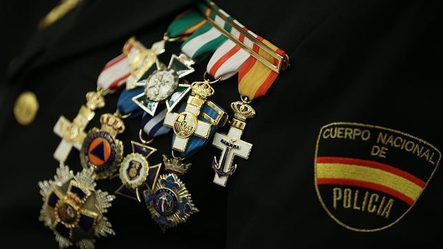 Homenaje al Cuerpo Nacional de Policía con motivo de la festividad de los santos ángeles custodios