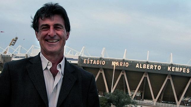 Mario Kempes será operado del corazón