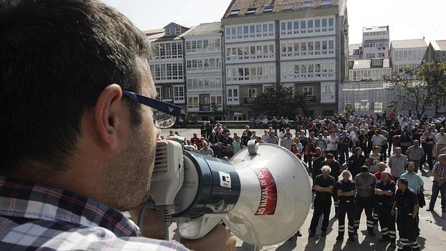 Indignación por la cesión a Cádiz de la construcción de elementos del flotel