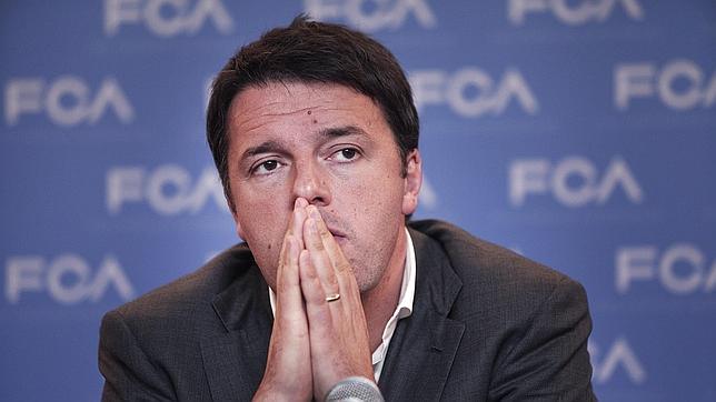 Los obispos critican a Renzi por hablar mucho y no actuar