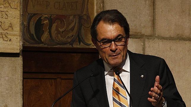 Artur Mas cuestiona la legimitidad del TC y tilda de «hostil» la actitud del Gobierno