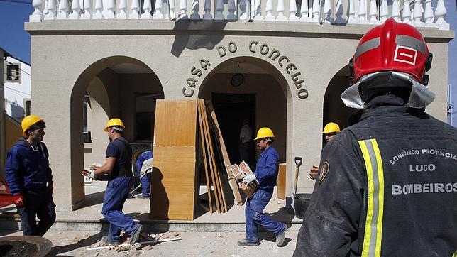 Feijóo, a AGE: «Tendrán que justificar una actuación injustificable como es no condenar actos de terrorismo»