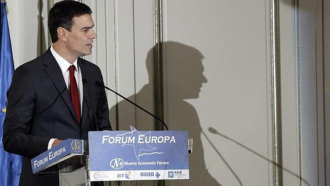 Sánchez propone «funerales de Estado» para las víctimas de la violencia de género