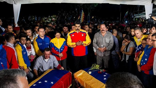 Maduro acusa a Uribe de ser el «autor intelectual» de la muerte del diputado chavista