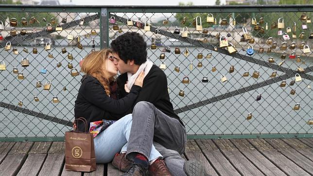 ¿Amas o dependes? Claves para hacer del amor una experiencia plena y saludable