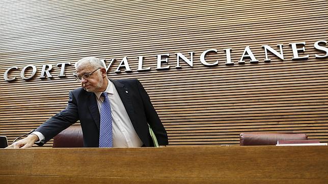 Juan Cotino ultima su adiós a la política